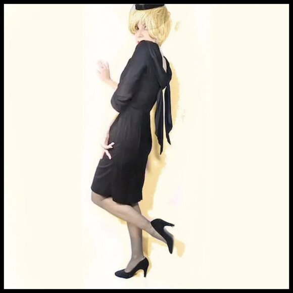 Little Black Wiggle Dress 50s Vintage with Low Back Interest VFG Sexy Bodycon - Picture 5 of 16
